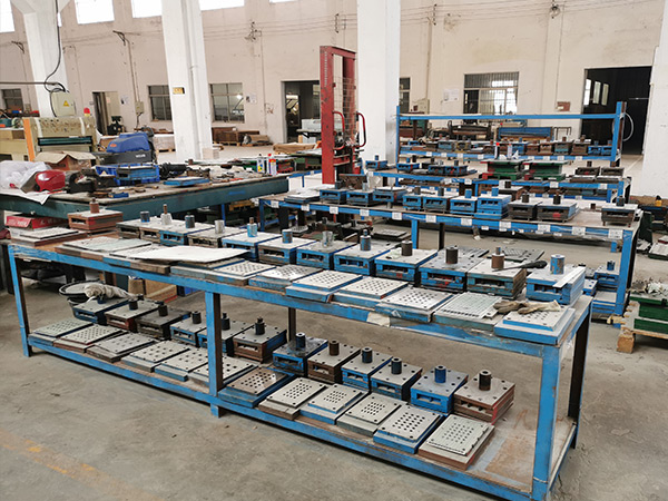 模具存放區(qū)